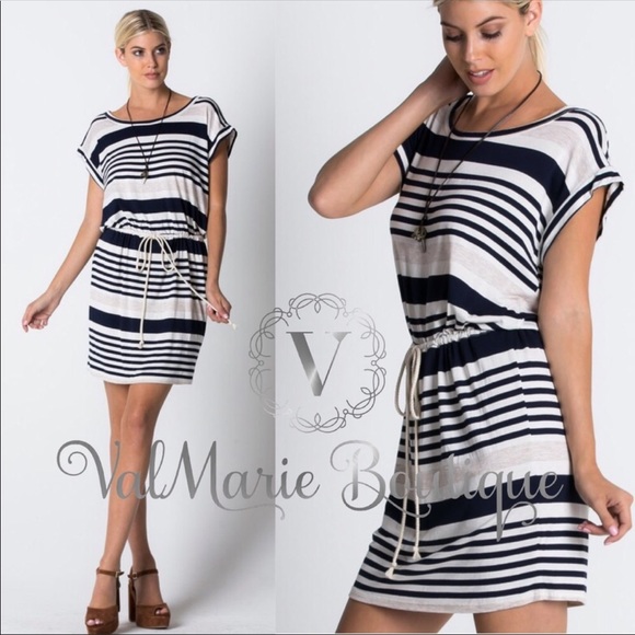 Striped summer beach dress - Picture 4 of 7